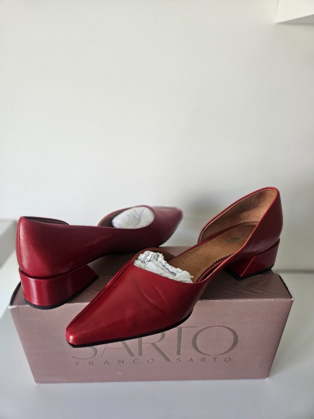 Franco Sarto Red Leather Pointed Toe Block Heel Pumps, Size 7.5 - Picture 11 of 12